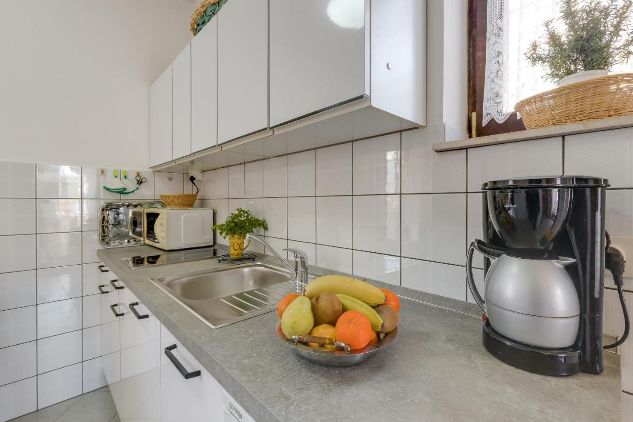 Apartment House Matosevic Пореч Екстер'єр фото