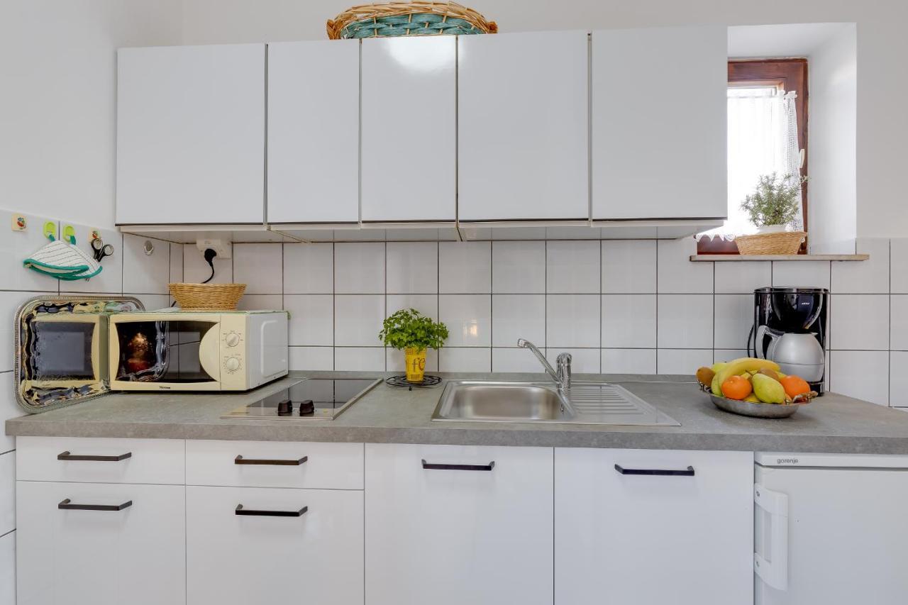 Apartment House Matosevic Пореч Екстер'єр фото